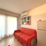 Capitol Apartment *